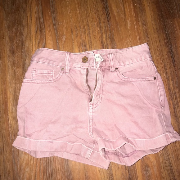 Shorts - Picture 3 of 3